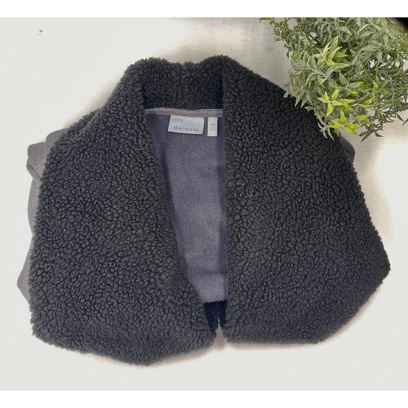 Athleta Apres Anything Sherpa Fleece Vest Black & Gray Open Front Women's XS - Picture 3 of 11